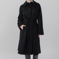 The Mag Mile - Wool Coat in Black