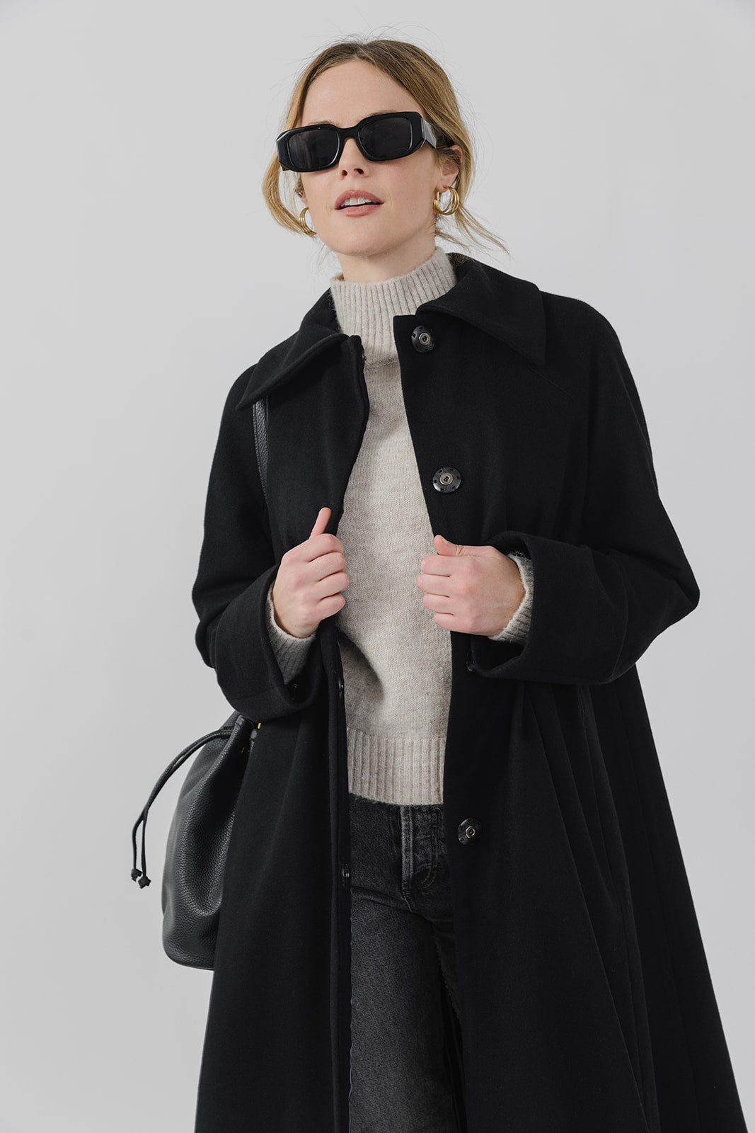 The Mag Mile - Wool Coat in Black