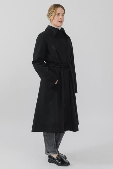 The Mag Mile - Wool Coat in Black