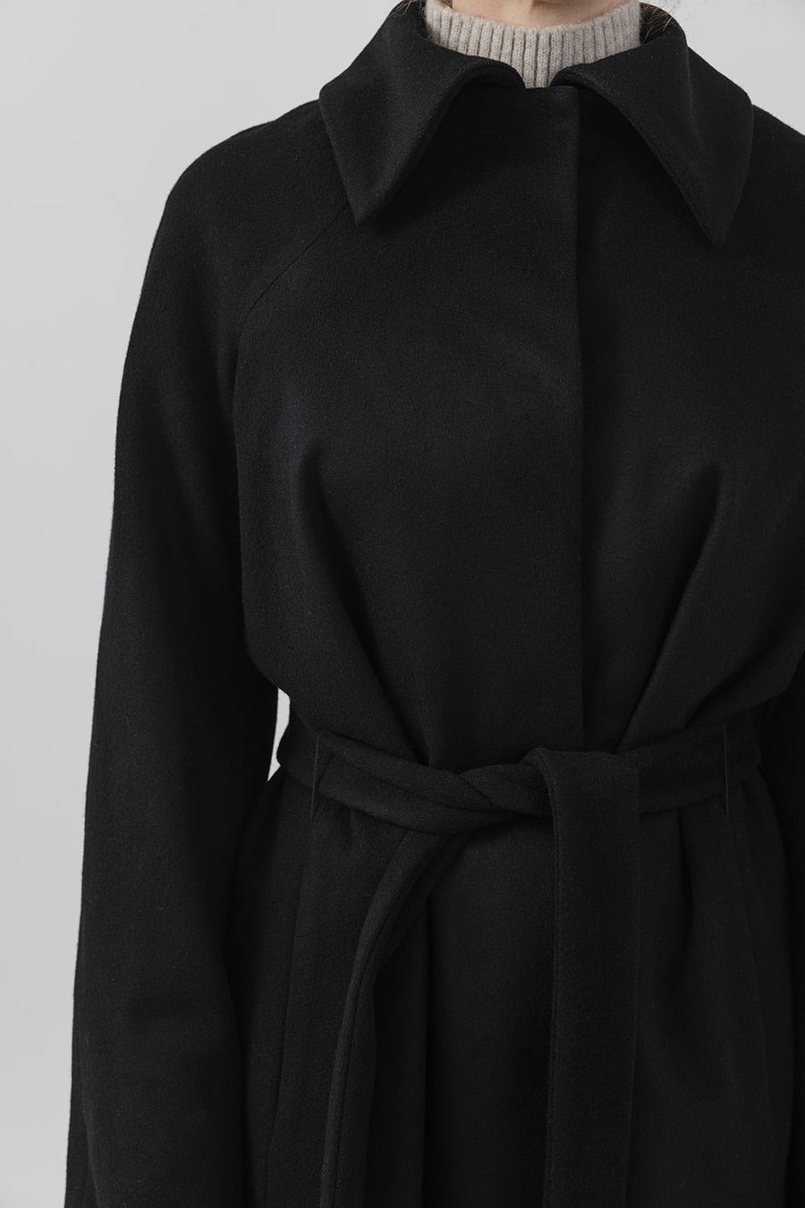 The Mag Mile - Wool Coat in Black