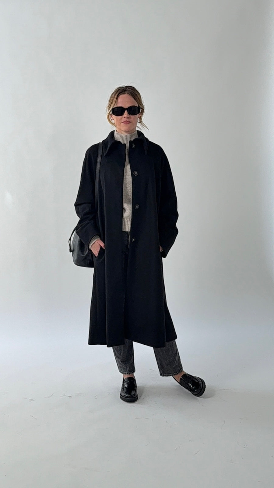 The Mag Mile - Wool Coat in Black
