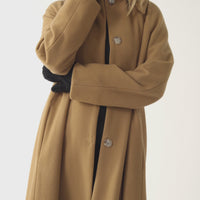 The Mag Mile - Wool Coat in Camel